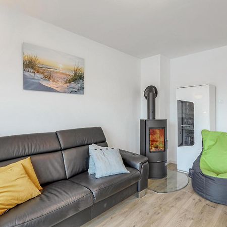 Nice Home In Tossens With Kitchen Extérieur photo