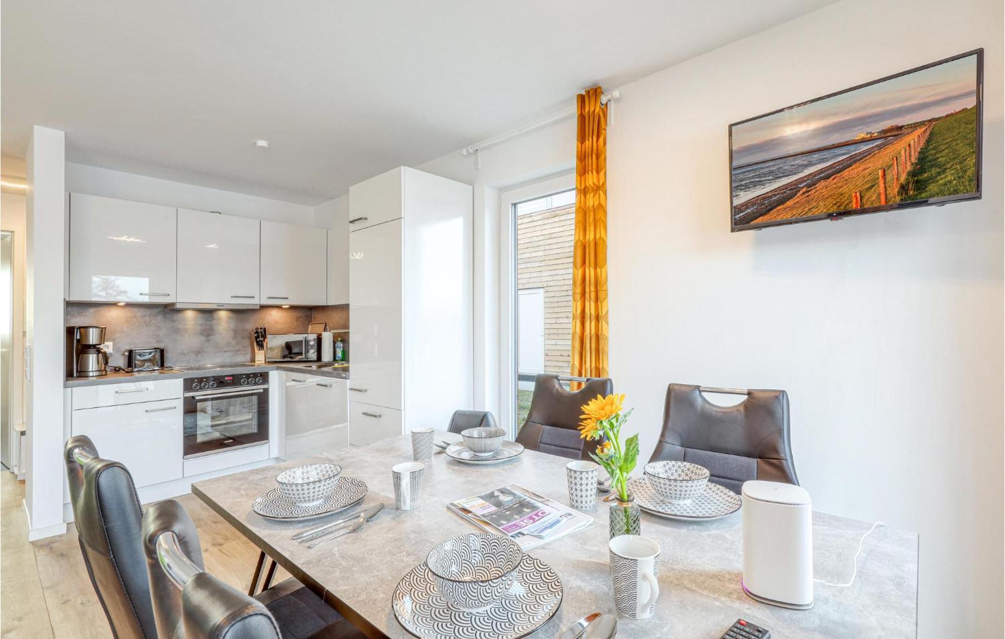 Nice Home In Tossens With Kitchen Extérieur photo