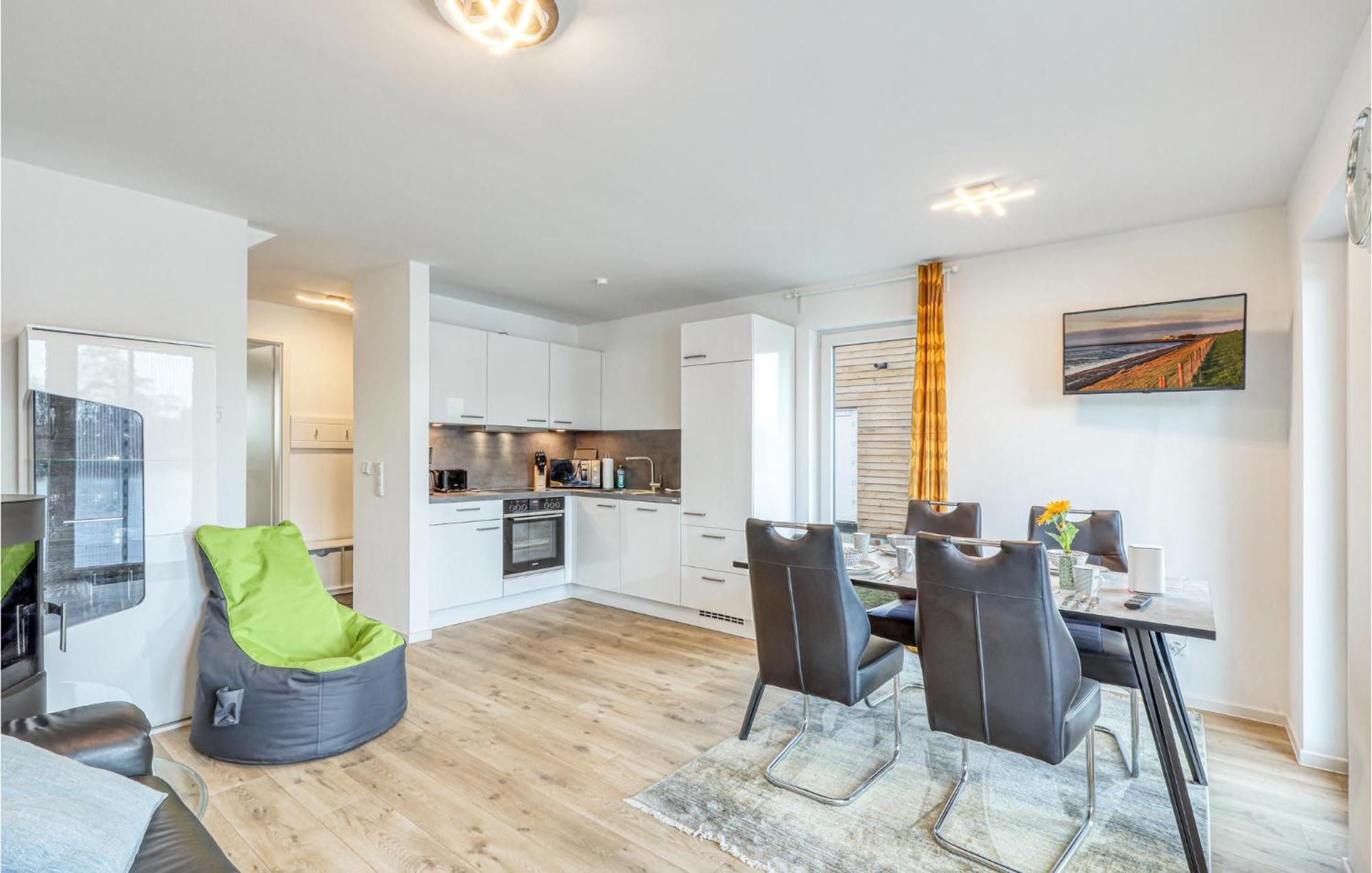 Nice Home In Tossens With Kitchen Extérieur photo